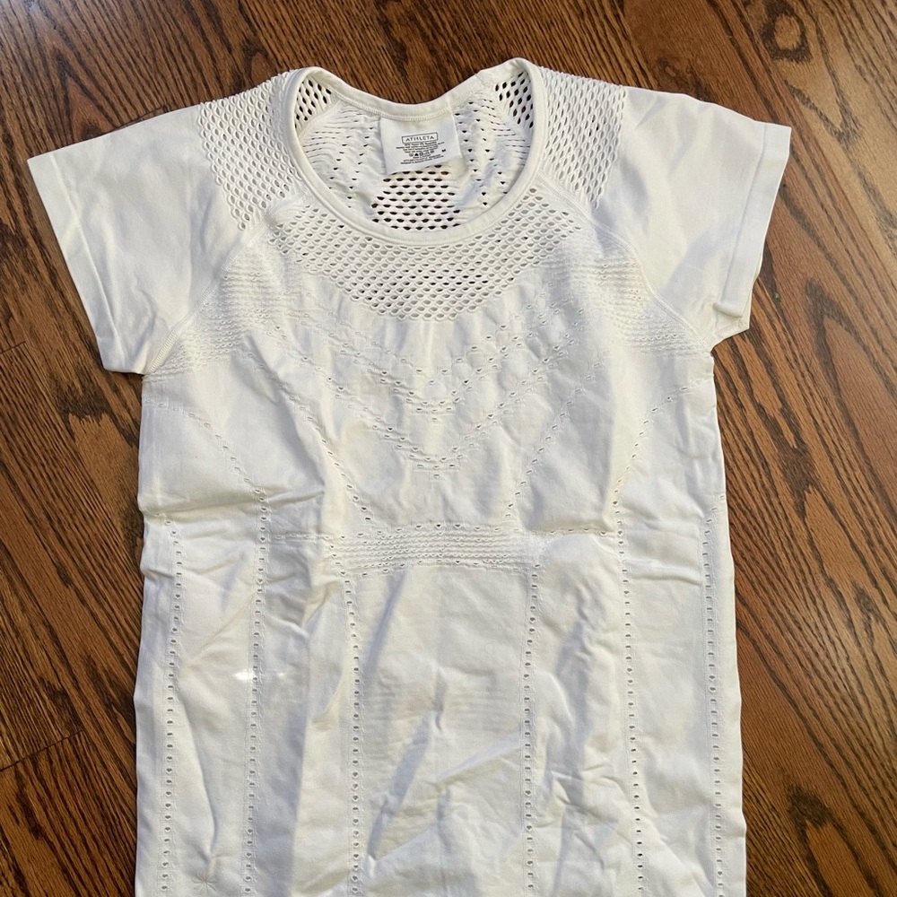 Athleta short-sleeve compression top size m